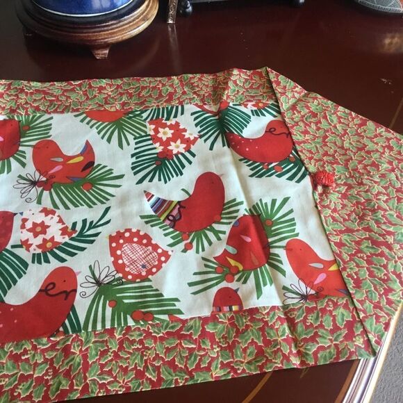 Handmade Red Birds Holiday Runner - Picture 3 of 5